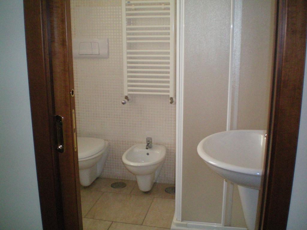Hotel Zio Cataldo Corato Room photo