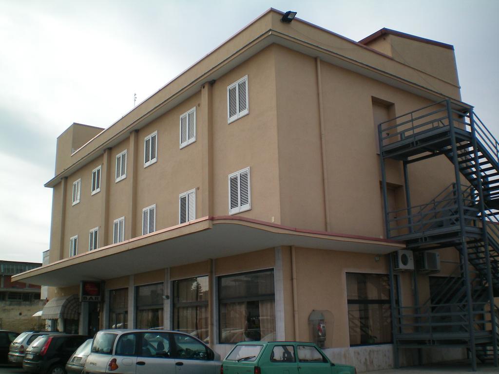 Hotel Zio Cataldo Corato Exterior photo