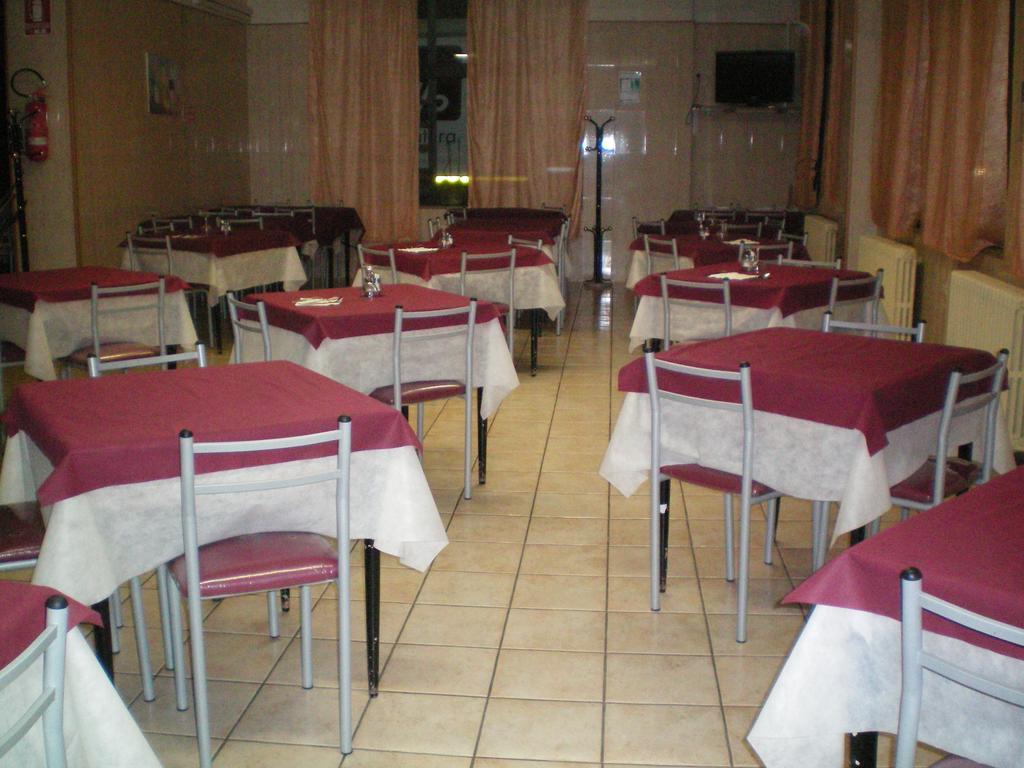 Hotel Zio Cataldo Corato Exterior photo