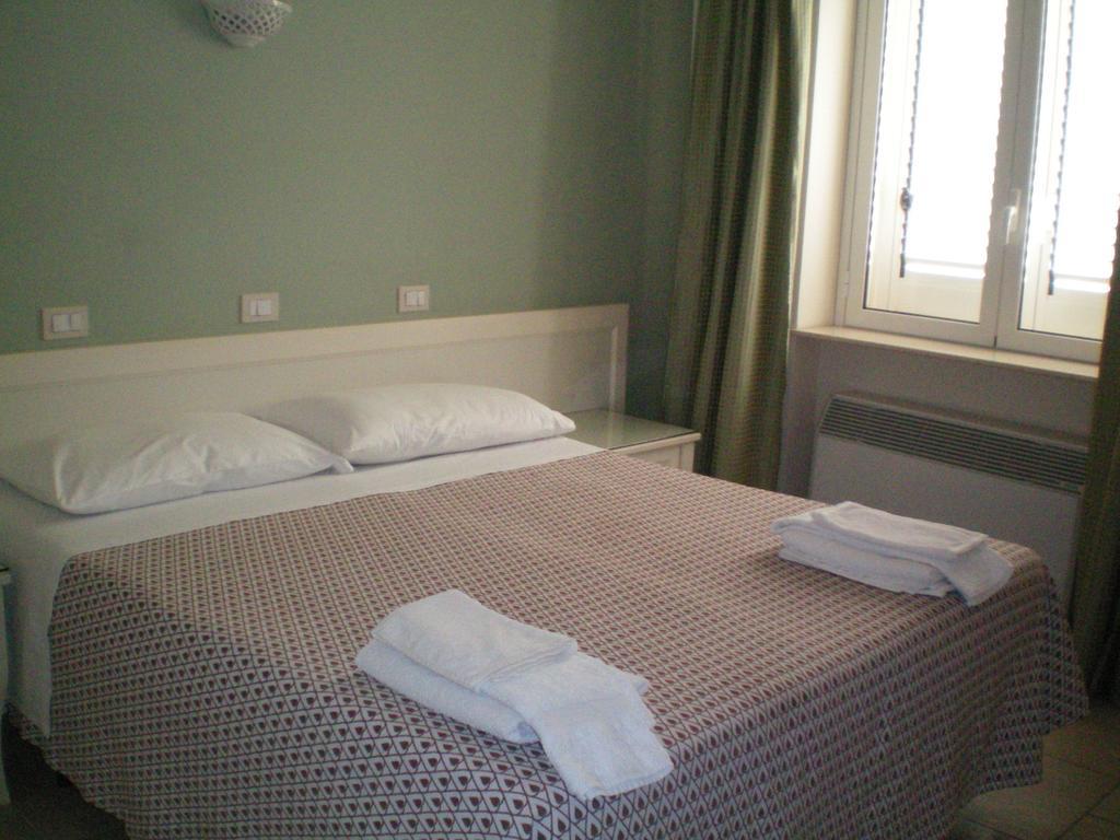 Hotel Zio Cataldo Corato Room photo